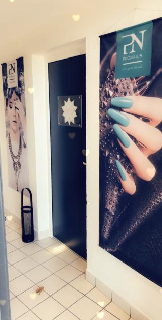 Salon de Manucure L’onglerie De Cassandra 0