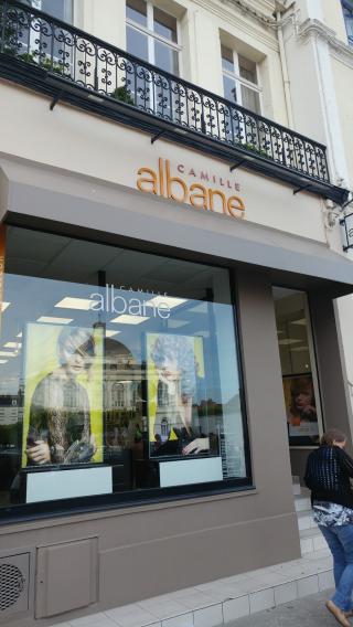 Salon de Manucure Camille Albane - Coiffeur St Omer 0