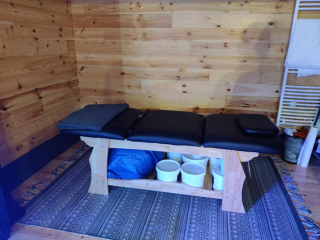 Salon de Manucure Eau Fish Spa 0