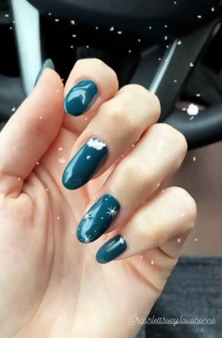 Salon de Manucure Scarlett Manucure 0