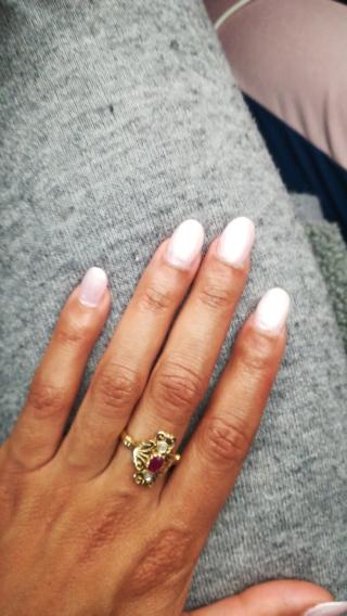 Salon de Manucure Moi d’abord 1