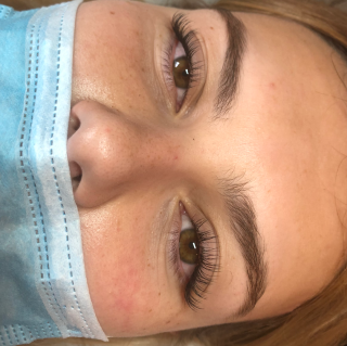 Salon de Manucure Le Temps D’une Pose 0