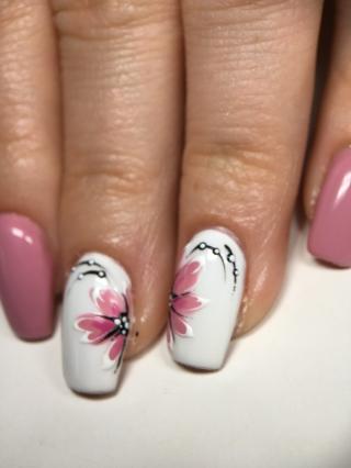 Salon de Manucure Ongles Nîmes - Krystal Relook Nails 0