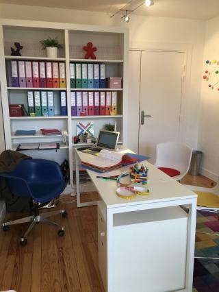 Salon de Manucure Cabinet de luxopuncture et de reflexologie plantaire Géraldine Asselin 0