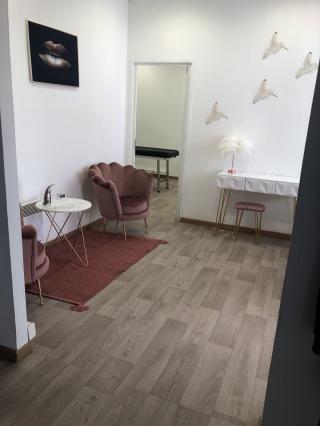 Salon de Manucure Spécialité du regard Maquillage permanent semi permanent microblading Aubagne browlift lash lift Juste pour El 0
