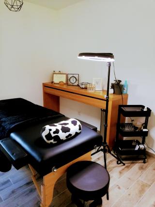 Salon de Manucure Autour du Regard by Floriane 0