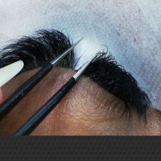 Salon de Manucure Autour du Regard by Floriane 0