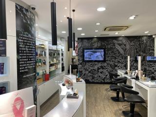 Salon de Manucure KOME Salon & SPA AVEDA - Rueil Malmaison 1