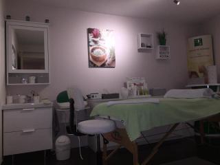 Salon de Manucure A L'institut De Beaute By Lauriane 0