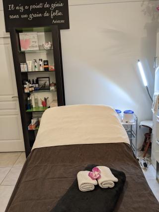 Salon de Manucure Angelique Esthetique 0