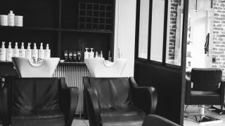 Salon de Manucure Mod'Coiff Segre/barbier/esthétique 0