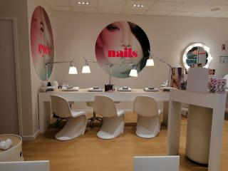 Salon de Manucure QIPAO 1