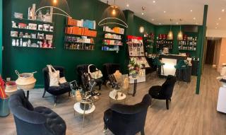 Salon de Manucure Emmanuelle Vincent l'institut 0