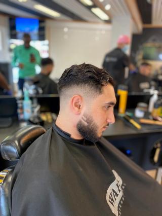 Salon de Manucure Platform Barber 0