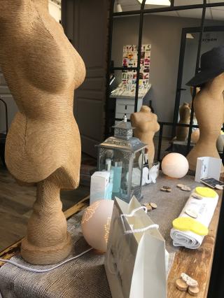 Salon de Manucure CÉLINE INSTITUT DE BEAUTÉ 0