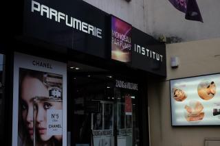 Salon de Manucure Monceau Parfums 0