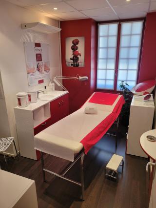 Salon de Manucure Institut Guinot 0