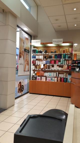 Salon de Manucure Franck Provost - Coiffeur Marne la Vallée 0