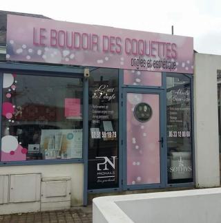 Salon de Manucure Le Boudoir des Coquettes by l'Art de l'Ongle 0