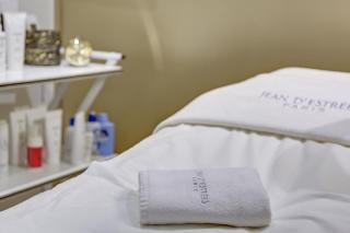 Salon de Manucure Attirance 0