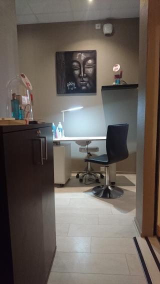 Salon de Manucure Nocibé - ROYAN REPUBLIQUE 0