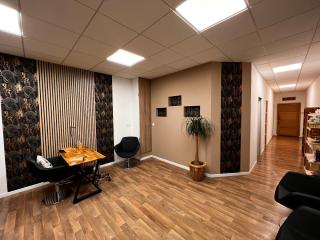 Salon de Manucure Essentiel, Spa - Beauté 0