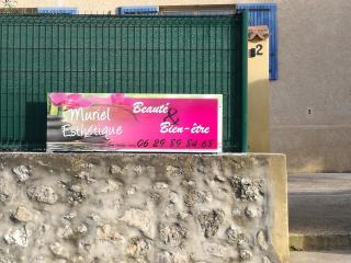 Salon de Manucure Muriel Esthétique 0