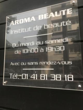 Salon de Manucure Aroma Beauté. 0