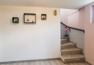 Salon de Manucure Biotiful Institut - Microneedling Naturel - Drainage Lymphatique Renata Franca 0