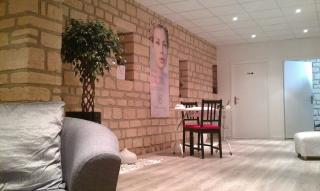 Salon de Manucure L'Instant Bien-Être 0