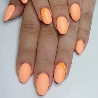 Salon de Manucure Nathacha Gligoric LiNa l'Ongle 2