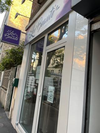 Salon de Manucure LEV Beauté Institut 0