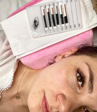 Salon de Manucure Cils de soie 0