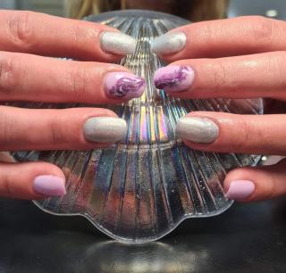 Salon de Manucure Divinepour'l coiffure prothésiste ongulaire 2