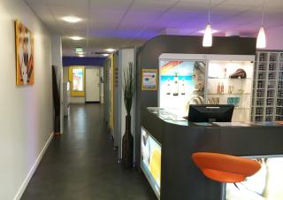 Salon de Manucure Point Soleil St Cloud 0