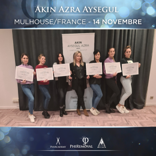 Salon de Manucure Azra Beauty, Microblading, Prestations et formations 0