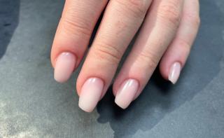 Salon de Manucure L'Etage Beaute 0