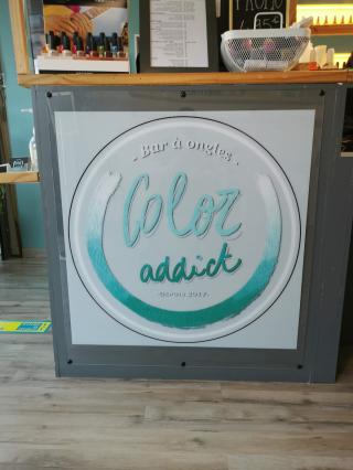 Salon de Manucure COLOR ADDICT Le Bar à ongles 0