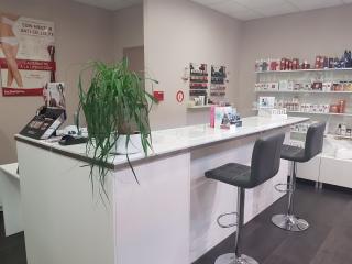 Salon de Manucure MAHANA - Institut de beauté 0