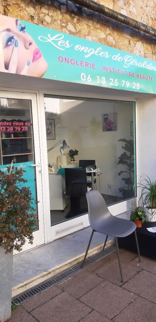 Salon de Manucure Les Ongles De Geraldine 2