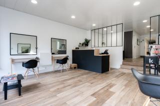 Salon de Manucure Le Carré Coiffure 0