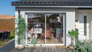 Salon de Manucure La Fée Beauté Esthéticienne Prothésiste ongulaire Extension de cils Microneedling Blanchiment dentaire Lifting Colombien 0