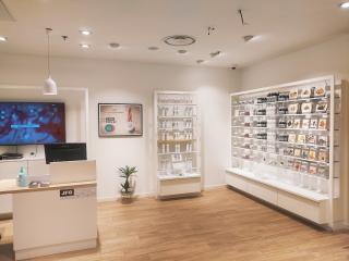 Salon de Manucure JFG CLINIC - La Clinic de la Beauté 0