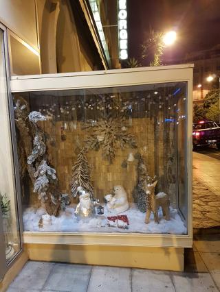 Salon de Manucure Femmes Pressées 0