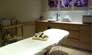 Salon de Manucure Yves Rocher 0