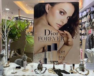 Salon de Manucure Parfumerie Dominique 0