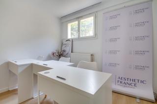 Salon de Manucure AESTHETIC FRANCE 2