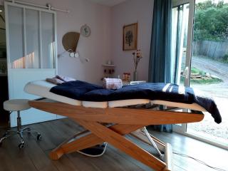 Salon de Manucure Terre de massages 0