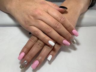 Salon de Manucure MON P'TIT SALON - ONGLERIE O.P.I & CILS - INSTITUT DE BEAUTÉ - Saint Gély-du-Fesc 0