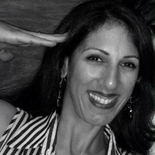 Salon de Manucure Mona's Esthetic 0